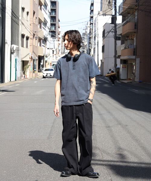 BEN DAVIS(ベンデイビス)の「【BEN DAVIS(ベンデイビス)】CLASSIC S/S HENLEY / Tシャツ ヘンリーネック 無地 シンプル ユニセックス 加工(Tシャツ/カットソー・メンズ・ブラック/ネイビー/ベージュ系その他3/ホワイト・LARGE/MEDIUM/X-LARGE)」の8枚目の写真