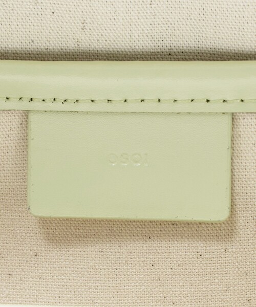 OSOI（オソイ）の「＜OSOI＞FOLDER BROT バッグ MELON（ショルダーバッグ・レディース・ライム・FREE）」の11枚目の写真