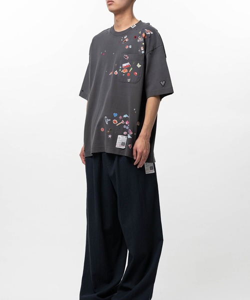 Maison MIHARA YASUHIRO（メゾンミハラヤスヒロ）の「Kids Sticker Printed T-shirt（Tシャツ/カットソー・メンズ・ホワイト/ブラック・44/46/48）」の8枚目の写真