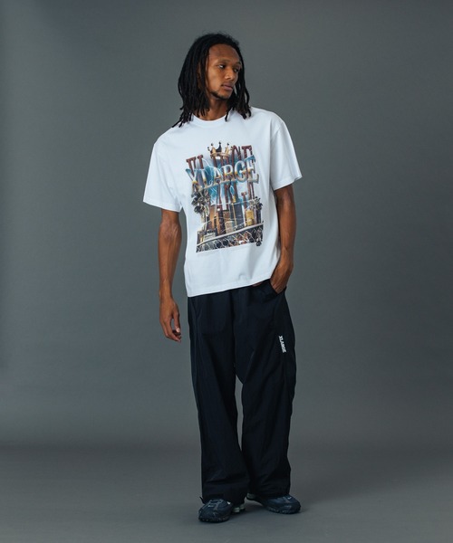 XLARGE(エクストララージ)の「CITYSCAPE S/S TEE(Tシャツ/カットソー・メンズ・ブラック/ネイビー/ホワイト・XL/L/M/S)」の6枚目の写真