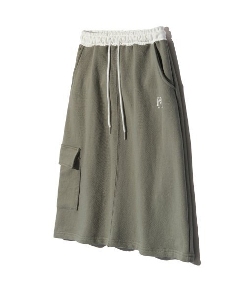 PIECEMAKER(ピースメーカー)の「OFFICIAL CARGO MIDI SKIRT (OLIVE)(スカート・レディース・その他・FREE)」の2枚目の写真