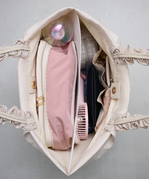 CELFORD(セルフォード)の「【プリュム】フリルラメ刺繍トートバッグ(wide)(トートバッグ・レディース・アイボリー/ネイビー/ライトピンク/ブラック・F)」の16枚目の写真