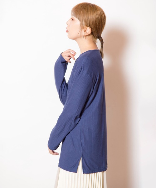 OSMOSIS(オズモーシス)の「アシンメトリーテレコ長袖Tシャツ(Tシャツ/カットソー・レディース・チャコール/ネイビー/ブラック/アイボリー・ONE SIZE)」の20枚目の写真