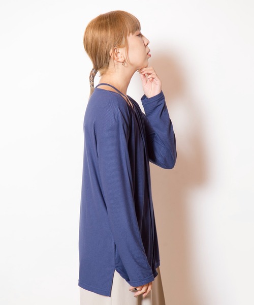 OSMOSIS(オズモーシス)の「アシンメトリーテレコ長袖Tシャツ(Tシャツ/カットソー・レディース・チャコール/ネイビー/ブラック/アイボリー・ONE SIZE)」の21枚目の写真