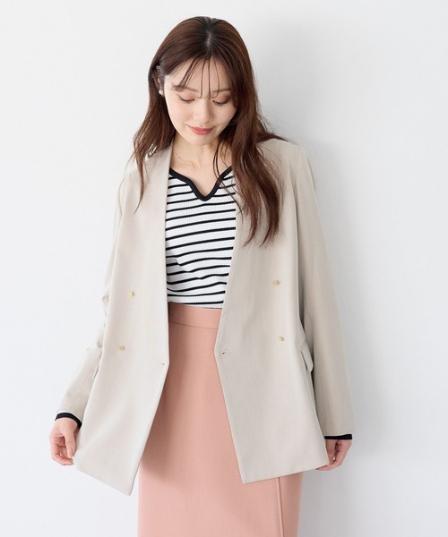 Andemiu（アンデミュウ）の「キンボタンノーカラージャケット640842（ノーカラージャケット・レディース・ライトベージュ/ネイビー・FREE）」の2枚目の写真