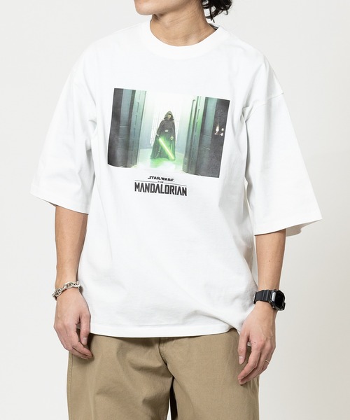 STAR WARS(スターウォーズ)の「RAT EFFECT/ラットエフェクト メンズ THE MANDARIAN Tシャツ(Tシャツ/カットソー・メンズ・ブラック系その他/ブラック系その他4/ホワイト系その他4/ホワイト系その他2/ブラック系その他2/ホワイト系その他3/ホワイト系その他/ブラック系その他3・L/M)」の1枚目の写真