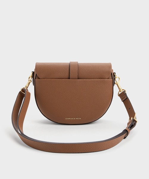 CHARLES & KEITH（チャールズ & キース）の「Beryl ベリル ベルトサドルバッグ（ショルダーバッグ・レディース・クリーム/ブラック/チョコ・S）」の7枚目の写真