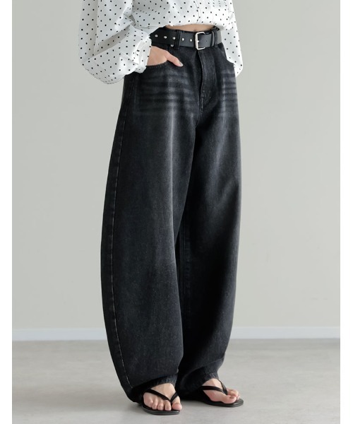 Re:EDIT（リエディ）の「[DENIM COLLECTION][低身長/高身長サイズ有]コットンブレンドバルーンワイドカーブデニムパンツ（デニムパンツ・レディース・ネイビー/ブルー/ブラック・SHORT/MEDIUM/TALL/LARGE）」の10枚目の写真