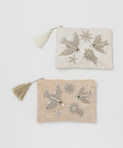 MILLION CARATS(ミリオンカラッツ)の「《COTTAGE》きらめく羽ばたきで日常にときめきを添える。大人のためのビーズ鳥刺繍ポーチ Lサイズ(ポーチ・レディース・オフホワイト/ベージュ・FREE)」の18枚目の写真