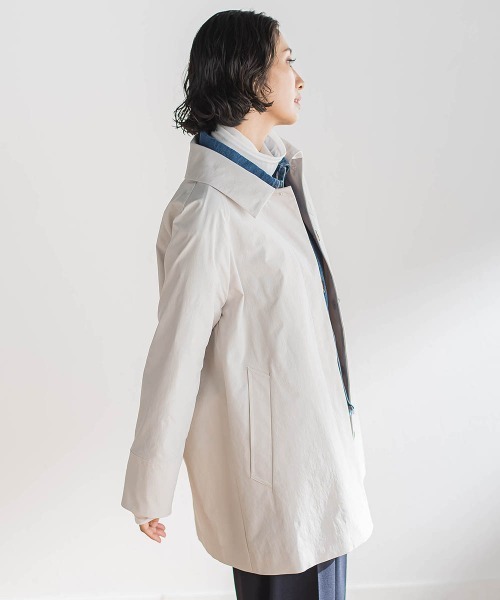 la.f…(ラエフ)の「タスランストレッチコート(ステンカラーコート・レディース・ベージュ/ネイビー・7号/11号/9号)」の13枚目の写真