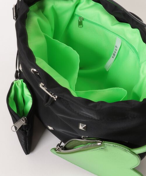 cheek(BAG)(チーク)の「heart pouch studs 2way shoulder / ショルダーバッグ(ショルダーバッグ・レディース・ブラック/グレー/パープル/カーキ・FREE)」の10枚目の写真
