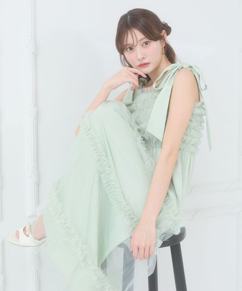 MAJESTIC LEGON（マジェスティックレゴン）の「フリルチュールロングワンピース（ワンピース・レディース・ホワイト系その他/ライトグリーン/アイボリー/ブラック・MEDIUM/SMALL）」の4枚目の写真