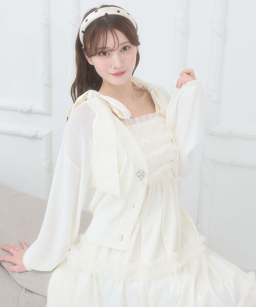 MAJESTIC LEGON（マジェスティックレゴン）の「フリルチュールロングワンピース（ワンピース・レディース・ホワイト系その他/ライトグリーン/アイボリー/ブラック・MEDIUM/SMALL）」の10枚目の写真