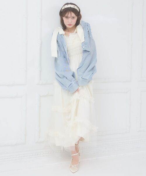 MAJESTIC LEGON（マジェスティックレゴン）の「フリルチュールロングワンピース（ワンピース・レディース・ホワイト系その他/ライトグリーン/アイボリー/ブラック・MEDIUM/SMALL）」の11枚目の写真