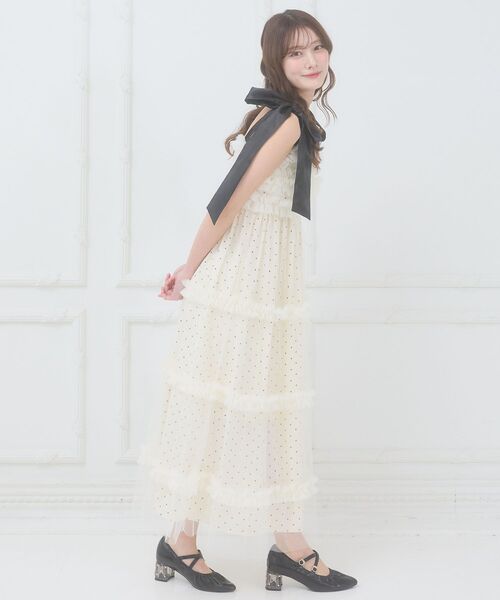 MAJESTIC LEGON（マジェスティックレゴン）の「フリルチュールロングワンピース（ワンピース・レディース・ホワイト系その他/ライトグリーン/アイボリー/ブラック・MEDIUM/SMALL）」の12枚目の写真