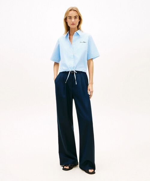 TOMMY HILFIGER(トミーヒルフィガー)の「ポプリンブルゾンショートスリーブシャツ(シャツ/ブラウス・レディース・マルチ・MEDIUM/X-SMALL/SMALL)」の3枚目の写真