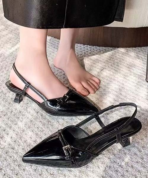 gossip!ロサンゼルス(ゴシップロサンゼルス)の「ポインテッドトゥ バックストラップパンプス エナメル バックル付き ローヒール レディース きれいめ 通勤 ブラック・ワインレッド 2 色展開(その他シューズ・レディース・ブラック/レッド・36/37/38)」の3枚目の写真