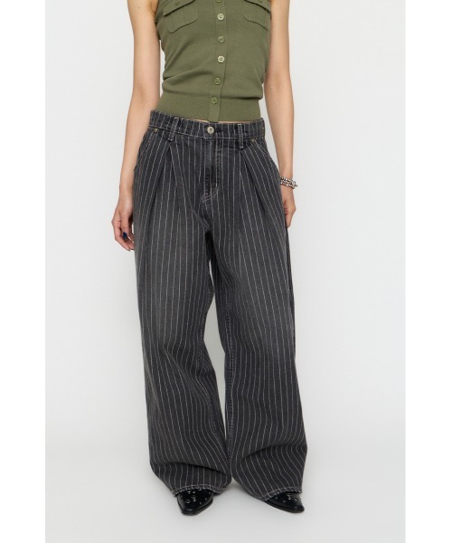 LAGUA GEM(ラグアジェム)の「STRIPE TUCK WIDE デニム(デニムパンツ・レディース・グレー/ブラック・22inch/23inch/24inch/25inch/26inch)」の7枚目の写真