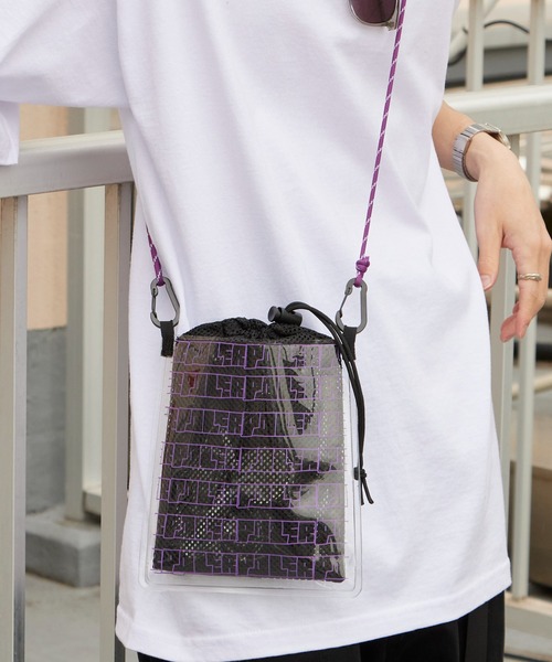 POLeR(ポーラー)の「POLeR/ポーラー HIGH&DRY PVC MESH SACOCHE 2026年 夏 夏服(ショルダーバッグ・メンズ・ブラック/グレー/オリーブ・ONE SIZE)」の15枚目の写真