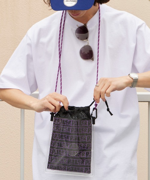 POLeR(ポーラー)の「POLeR/ポーラー HIGH&DRY PVC MESH SACOCHE 2026年 夏 夏服(ショルダーバッグ・メンズ・ブラック/グレー/オリーブ・ONE SIZE)」の16枚目の写真