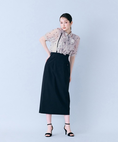 Audie a Muses(オーディアミューズ)の「ショルダーストラップ付きタイトスカート(スカート・レディース・ネイビー/ブラック・36/38/40)」の5枚目の写真