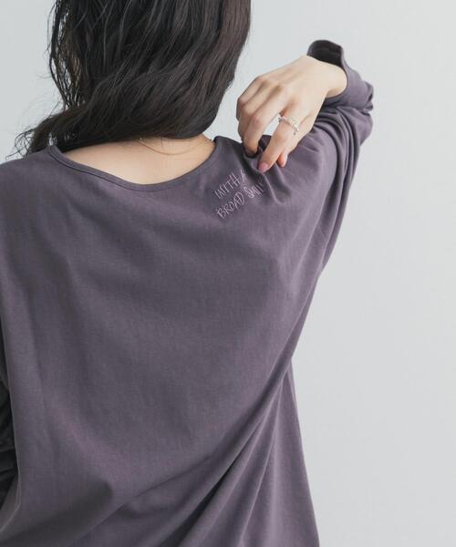 URBAN RESEARCH DOORS(アーバンリサーチドアーズ)の「バック刺繍ロングスリーブTシャツ(Tシャツ/カットソー・レディース・チャコールグレー/ピンク/ホワイト系その他・FREE)」の2枚目の写真