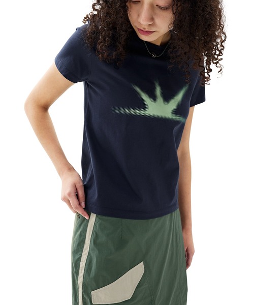 SUNLOVE(サンラブ)の「W Daybreak Tee(Tシャツ/カットソー・レディース・チャコール/ネイビー/レッド/ホワイト/ヘザーグレー/ローズ・S/M)」の4枚目の写真