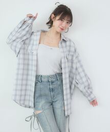 バックスリットオーバーサイズシャツ