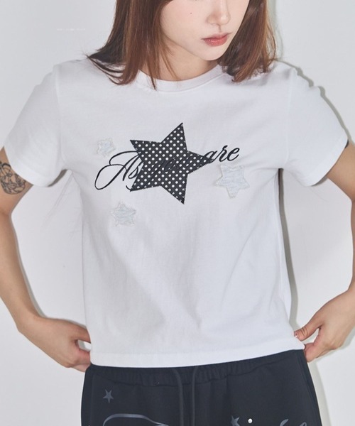 as you are(アズユーアー)の「ASUR/スターパッチクロップTシャツ(Tシャツ/カットソー・レディース・チャコールグレー/ホワイト/ブラック・FREE)」の2枚目の写真
