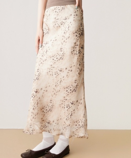 gossip!ロサンゼルス(ゴシップロサンゼルス)の「【Y2Kガーリー】レトロ レオパード柄シフォンロングスカート ウエストゴム仕様(スカート・レディース・ベージュ・M)」の4枚目の写真