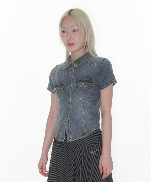 AMESWORLDWIDE（アメスワールドワイド）の「DENIM SHORTSLEEVE SHIRTS BLUE（シャツ/ブラウス・レディース・その他・FREE）」の5枚目の写真