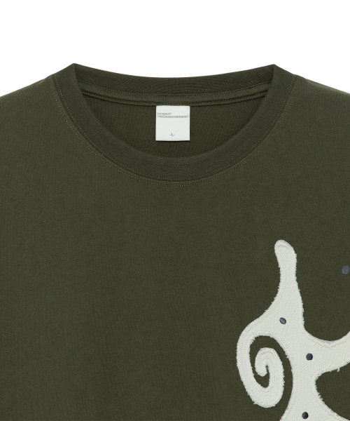 THECOLDESTMOMENT(ザコールデストモーメント)の「TCM sun patch T (khaki)(Tシャツ/カットソー・レディース・その他・MEDIUM/LARGE/SMALL)」の4枚目の写真
