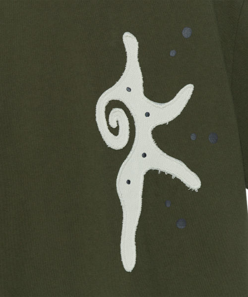 THECOLDESTMOMENT(ザコールデストモーメント)の「TCM sun patch T (khaki)(Tシャツ/カットソー・レディース・その他・MEDIUM/LARGE/SMALL)」の5枚目の写真