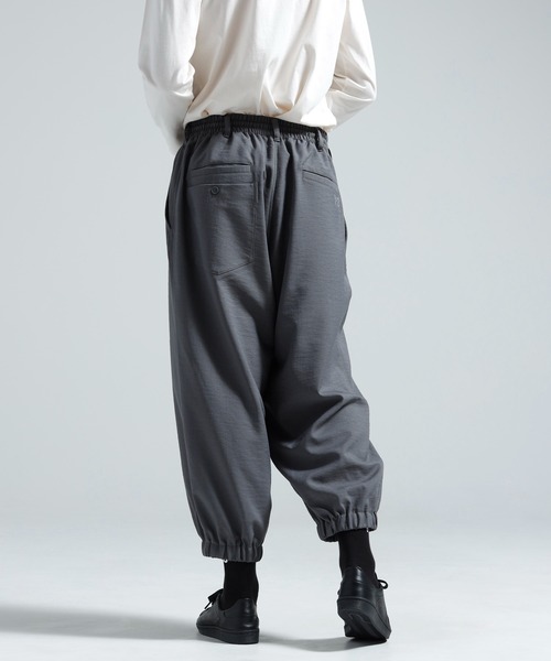 Y-3（ワイスリー）の「Y-3 SPORT UNIFORM CUFFED PANTS（その他パンツ・メンズ・グレー・SMALL/MEDIUM/X-SMALL/LARGE/XX-SMALL）」の2枚目の写真