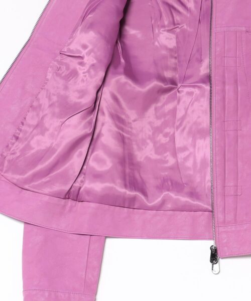 Desigual(デシグアル)の「フェイクレザーバンドカラージャケット/ピンク【2026秋冬新作】(ライダースジャケット・レディース・レッド・M/S/L/XS/XL)」の2枚目の写真