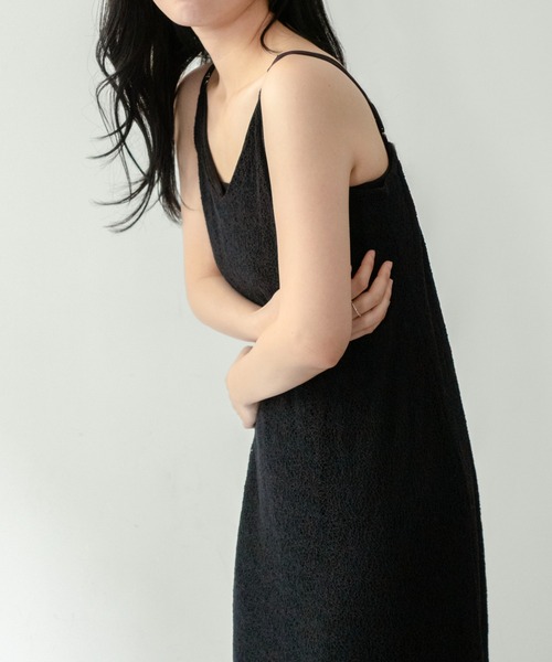 on:nue(オンニュ)の「【on:nue】カラミレースキャミワンピース/2026 SS COLLECTION(ワンピース・レディース・アイボリー/ブラック/ホワイト・FREE)」の11枚目の写真