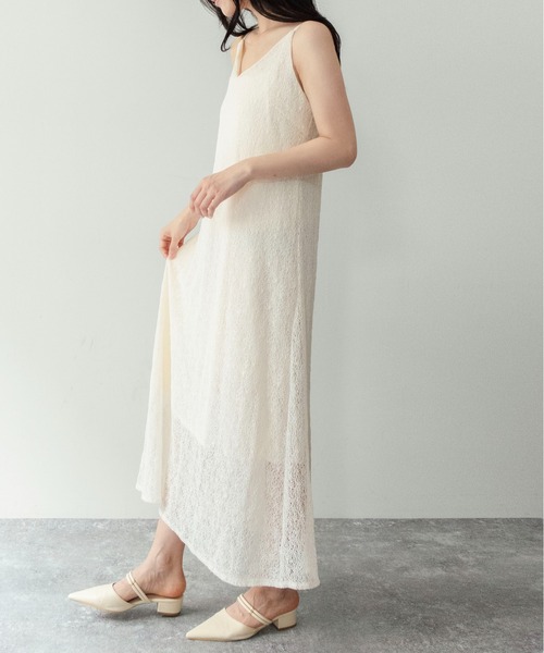 on:nue(オンニュ)の「【on:nue】カラミレースキャミワンピース/2026 SS COLLECTION(ワンピース・レディース・アイボリー/ブラック/ホワイト・FREE)」の14枚目の写真