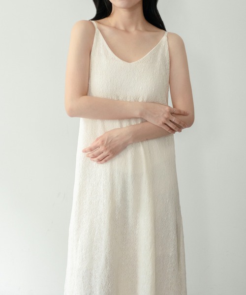 on:nue(オンニュ)の「【on:nue】カラミレースキャミワンピース/2026 SS COLLECTION(ワンピース・レディース・アイボリー/ブラック/ホワイト・FREE)」の19枚目の写真