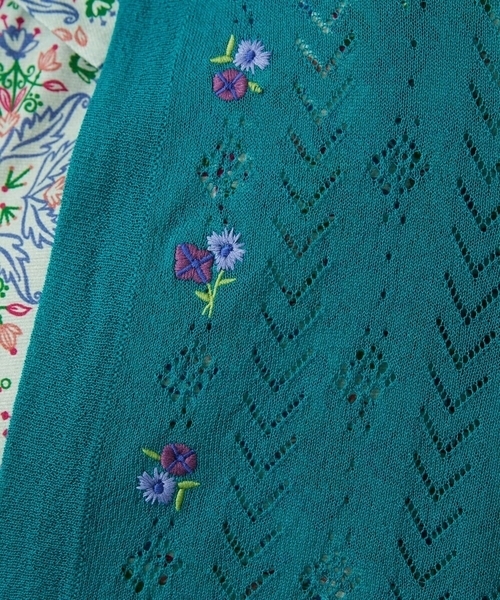 Jocomomola(ホコモモラ)の「【接触冷感】Fresco フラワー刺繍ロングカーディガン(カーディガン/ボレロ・レディース・ベージュ/グリーン・40)」の10枚目の写真