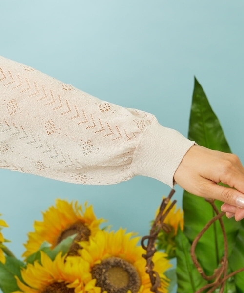 Jocomomola(ホコモモラ)の「【接触冷感】Fresco フラワー刺繍ロングカーディガン(カーディガン/ボレロ・レディース・ベージュ/グリーン・40)」の18枚目の写真