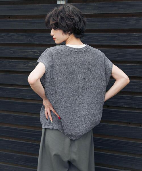 URBAN RESEARCH DOORS(アーバンリサーチドアーズ)の「『洗濯可/UVカット』『UR TECH』Aircare2WAYニットベスト(ベスト・レディース・グレー系その他/ブラウン/ブルー・FREE)」の20枚目の写真
