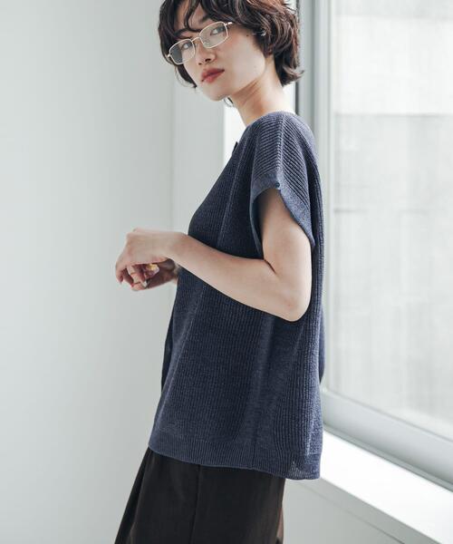 URBAN RESEARCH DOORS(アーバンリサーチドアーズ)の「『洗濯可/UVカット』『UR TECH』Aircare2WAYニットベスト(ベスト・レディース・グレー系その他/ブラウン/ブルー・FREE)」の4枚目の写真