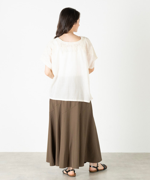 MELROSE claire(メルローズ クレール)の「【ドライボイル刺しゅうブラウス】(シャツ/ブラウス・レディース・オフホワイト/ブラック/ネイビー/ブラウン・FREE)」の11枚目の写真