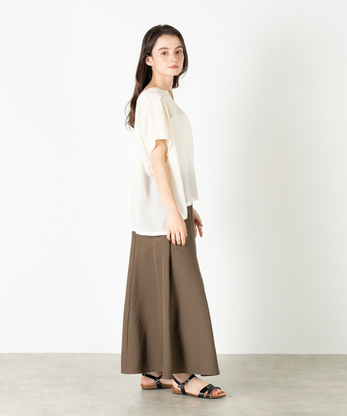 MELROSE claire(メルローズ クレール)の「【ドライボイル刺しゅうブラウス】(シャツ/ブラウス・レディース・オフホワイト/ブラック/ネイビー/ブラウン・FREE)」の12枚目の写真