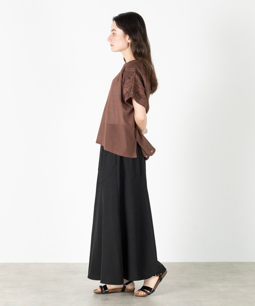 MELROSE claire(メルローズ クレール)の「【ドライボイル刺しゅうブラウス】(シャツ/ブラウス・レディース・オフホワイト/ブラック/ネイビー/ブラウン・FREE)」の21枚目の写真