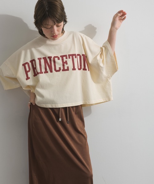 enhaut(アンオート)の「OEパウダー天竺 PRINCETON ロゴ 短丈 ワイドボリューム Tシャツ(Tシャツ/カットソー・レディース・グリーン/ネイビー/アイボリー/チャコールグレー・FREE)」の12枚目の写真