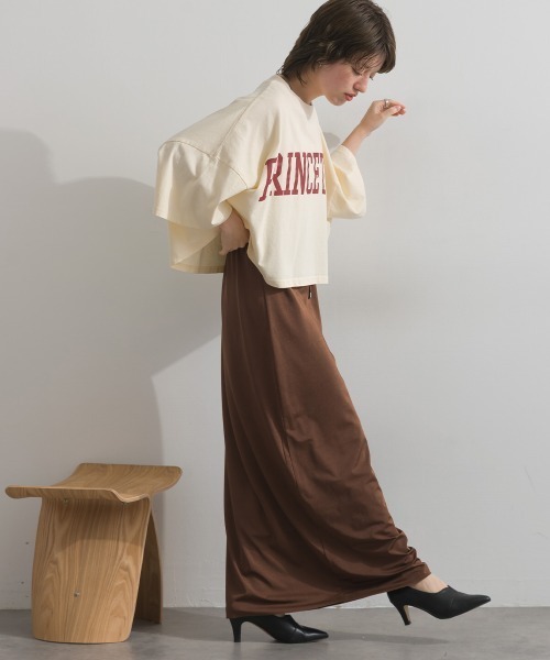 enhaut(アンオート)の「OEパウダー天竺 PRINCETON ロゴ 短丈 ワイドボリューム Tシャツ(Tシャツ/カットソー・レディース・グリーン/ネイビー/アイボリー/チャコールグレー・FREE)」の13枚目の写真