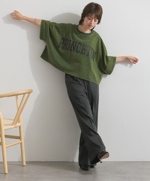 enhaut(アンオート)の「OEパウダー天竺 PRINCETON ロゴ 短丈 ワイドボリューム Tシャツ(Tシャツ/カットソー・レディース・グリーン/ネイビー/アイボリー/チャコールグレー・FREE)」の6枚目の写真