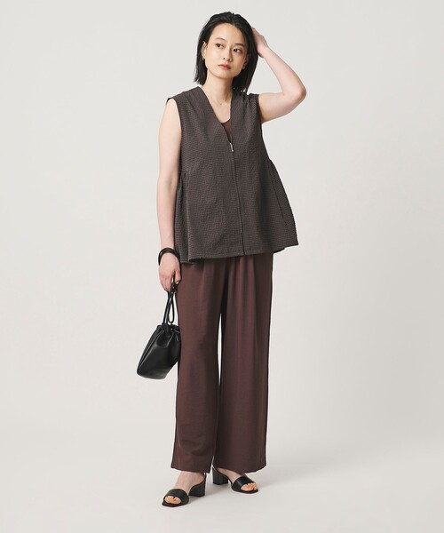 A DAY IN THE LIFE UNITED ARROWS（アデイインザライフユナイテッドアローズ）の「サッカー ペプラム ジップベスト ＜A DAY IN THE LIFE＞（Tシャツ/カットソー・レディース・ダークブラウン/ネイビー/ブラック・FREE）」の5枚目の写真