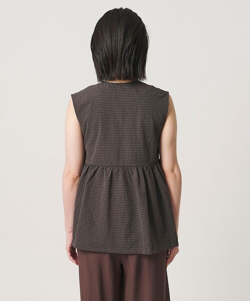 A DAY IN THE LIFE UNITED ARROWS（アデイインザライフユナイテッドアローズ）の「サッカー ペプラム ジップベスト ＜A DAY IN THE LIFE＞（Tシャツ/カットソー・レディース・ダークブラウン/ネイビー/ブラック・FREE）」の8枚目の写真